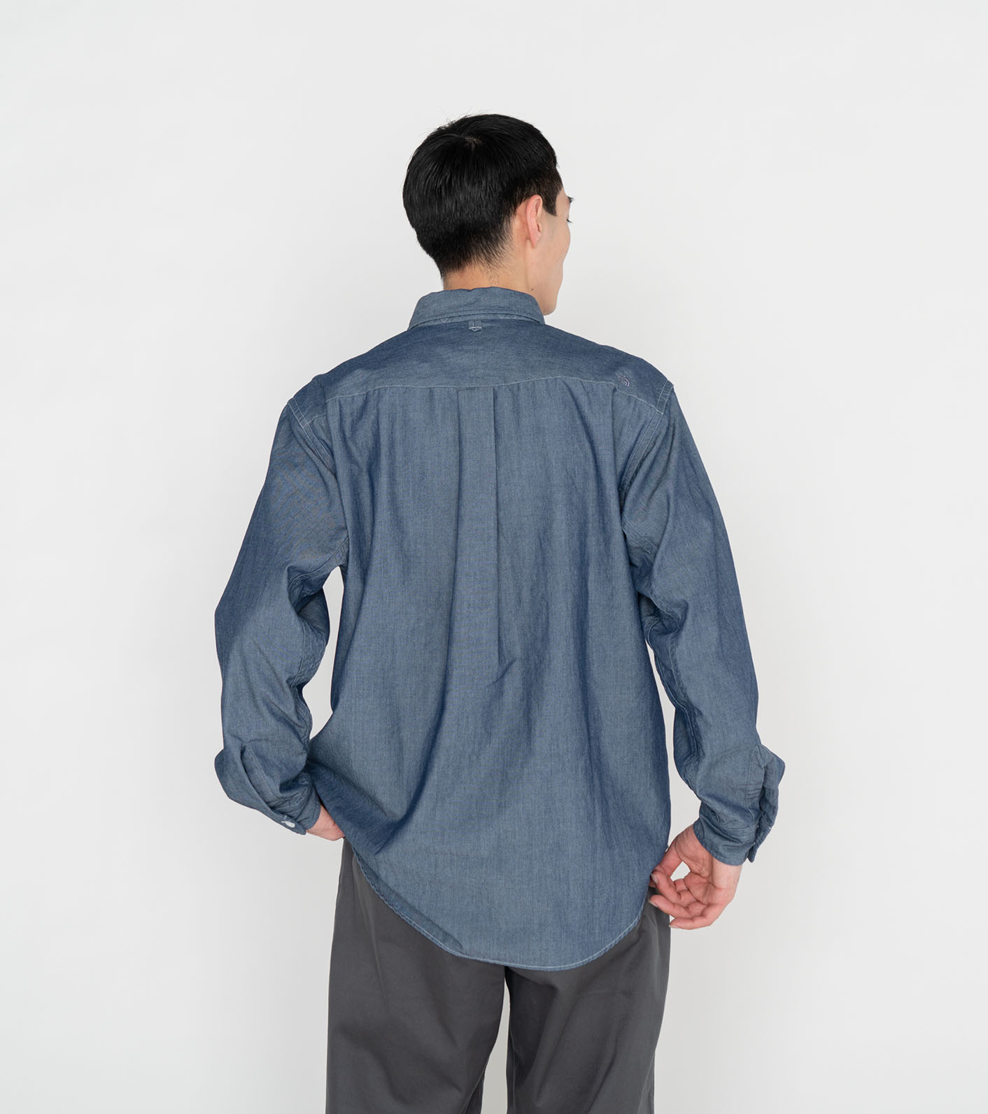 nanamica / Regular Collar Chambray Field Shirt